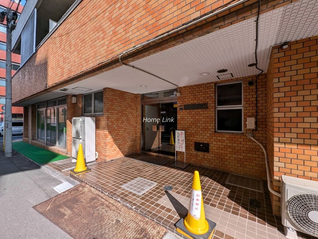 エクセル北池　エントランス前